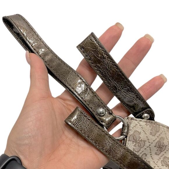 Guess Iconic Women’s Logo Clutch Wristlet - Picture 11 of 11